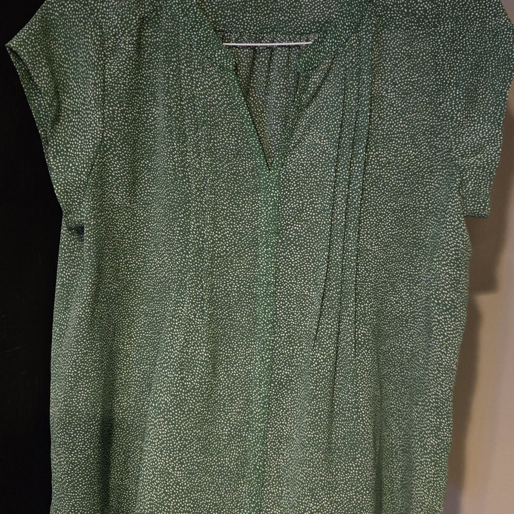 Fun 2 Fun Green Patterned Blouse